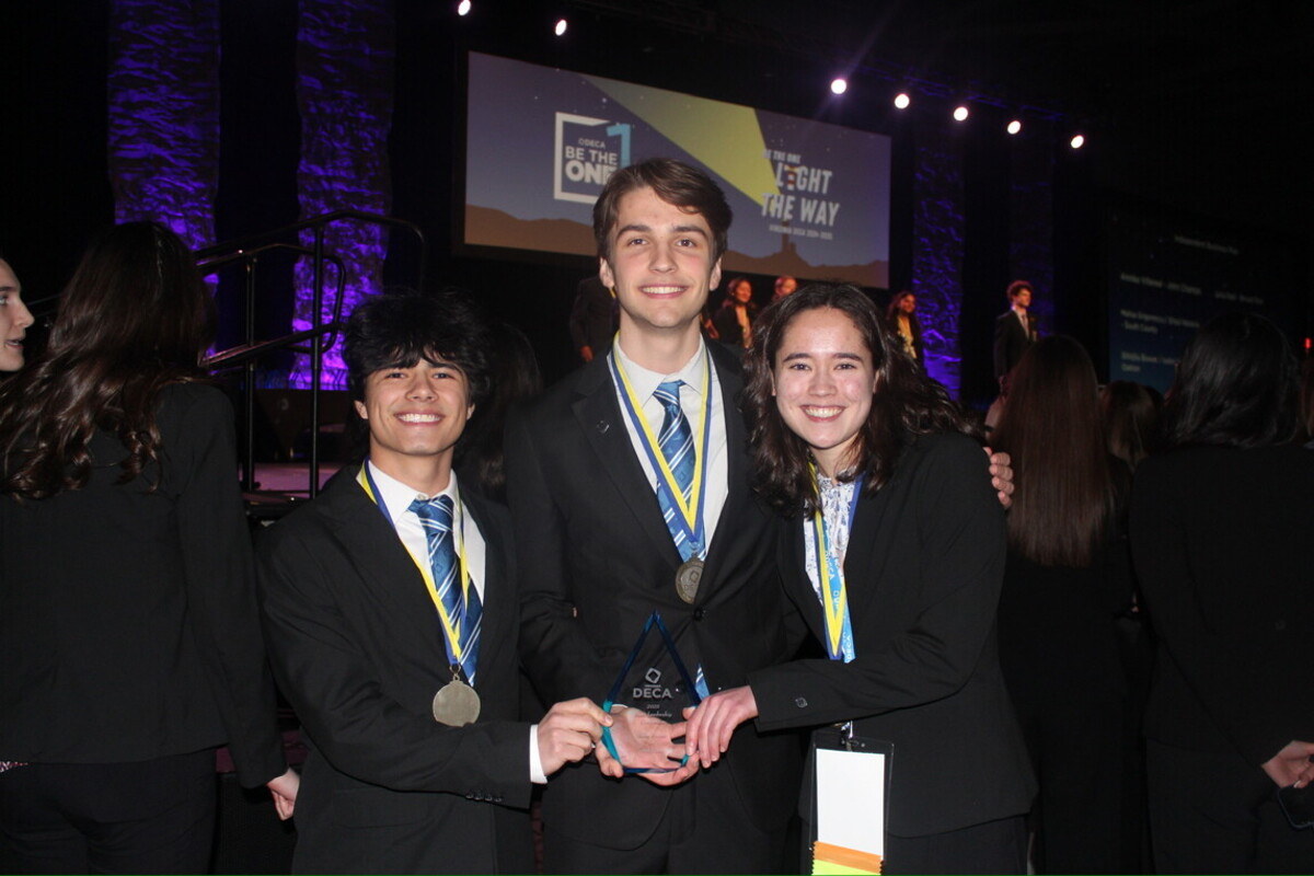 3 of the ICDC qualifiers with there second place DECA glass! 