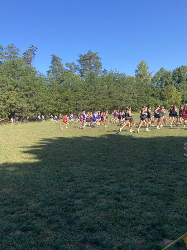 Start of varsity girls race 