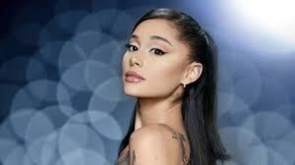 Ariana Grande before dying her hair blonde.
